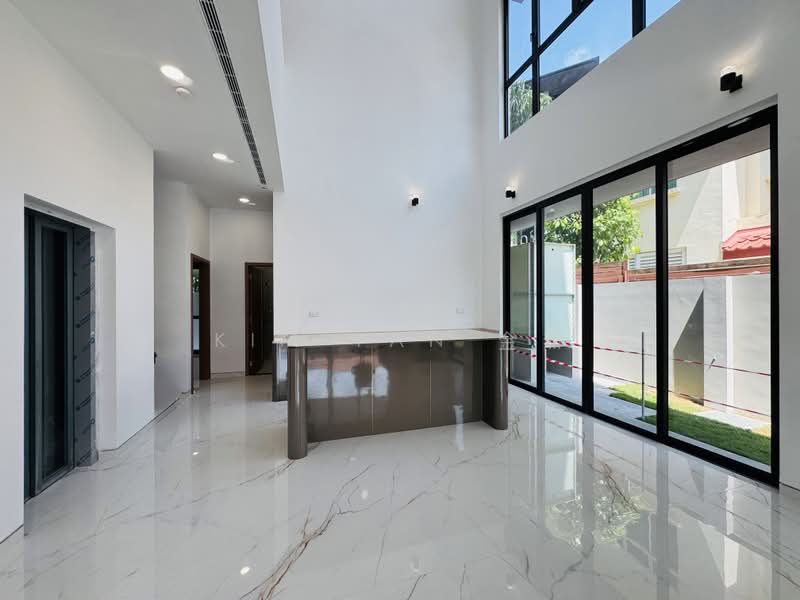 Brand New Freehold Semi-D, 4 levels with Lift, park 3 cars inside, Changi Height - call 8130 3636 to view!, 5 Bedrooms, 5,443 sqft, Semi-Detached House For Sale, by Kim Yan 金燕, 500164321 - Interior - PropertyGuru.com.sg