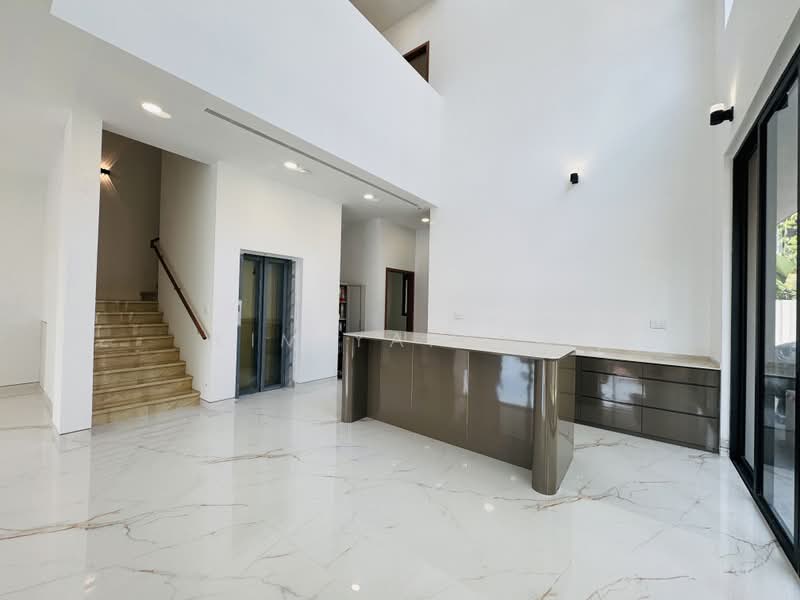 Brand New Freehold Semi-D, 4 levels with Lift, park 3 cars inside, Changi Height - call 8130 3636 to view!, 5 Bedrooms, 5,443 sqft, Semi-Detached House For Sale, by Kim Yan 金燕, 500164321 - Interior - PropertyGuru.com.sg