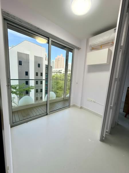 Loft @ Nathan, 31 Nathan Road, 2 Bedrooms, 517 sqft, Condominium For Rent, by Jonathan Lo, 500164326 - Balcony - PropertyGuru.com.sg
