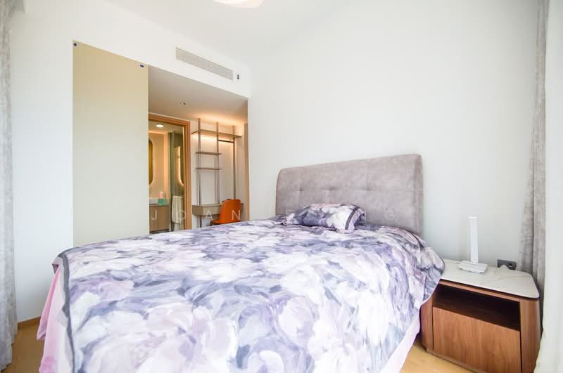 Hill House, 10A-11 Institution Hill, 10B, 2 Bedrooms, 624 sqft, Condominium For Rent, by Joanne Ang, 500164335 - Bedroom - PropertyGuru.com.sg