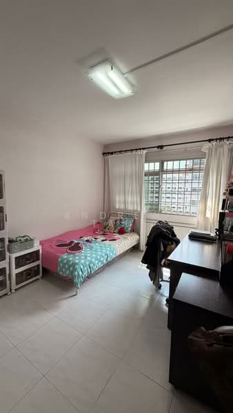 880 Woodlands Street 82, 880 Woodlands Street 82, 4 Bedrooms, 1,345 sqft, HDB Flat For Sale, by Andrew Tan, 500164341 - Bedroom - PropertyGuru.com.sg