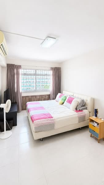 880 Woodlands Street 82, 880 Woodlands Street 82, 4 Bedrooms, 1,345 sqft, HDB Flat For Sale, by Andrew Tan, 500164341 - Bedroom - PropertyGuru.com.sg