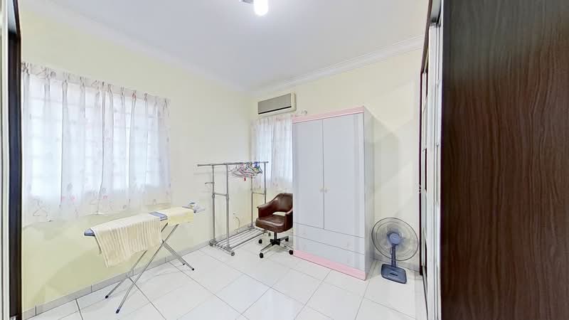 2-storey Semi-D under 10 minutes walk to LRT, eateries and more, 2-storey Semi-D under 10 minutes walk to LRT, eateries and more..., 5 Bedrooms, 2,700 sqft, Semi-Detached House For Rent, by William Hong, 500164342 - Bedroom - PropertyGuru.com.sg