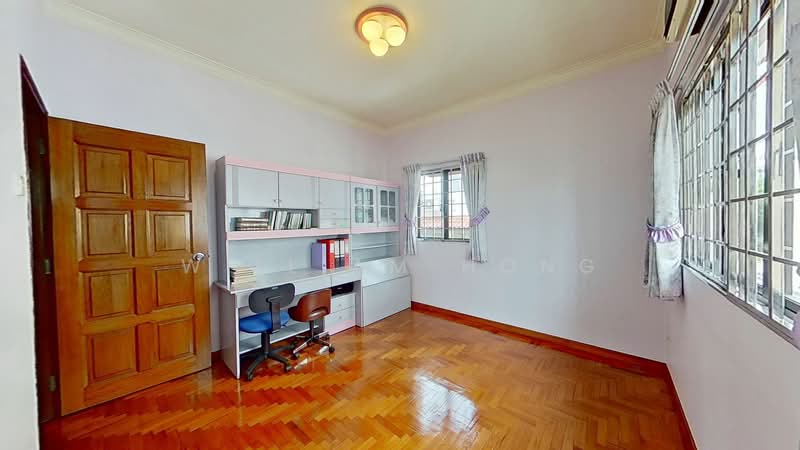 2-storey Semi-D under 10 minutes walk to LRT, eateries and more, 2-storey Semi-D under 10 minutes walk to LRT, eateries and more..., 5 Bedrooms, 2,700 sqft, Semi-Detached House For Rent, by William Hong, 500164342 - Study - PropertyGuru.com.sg