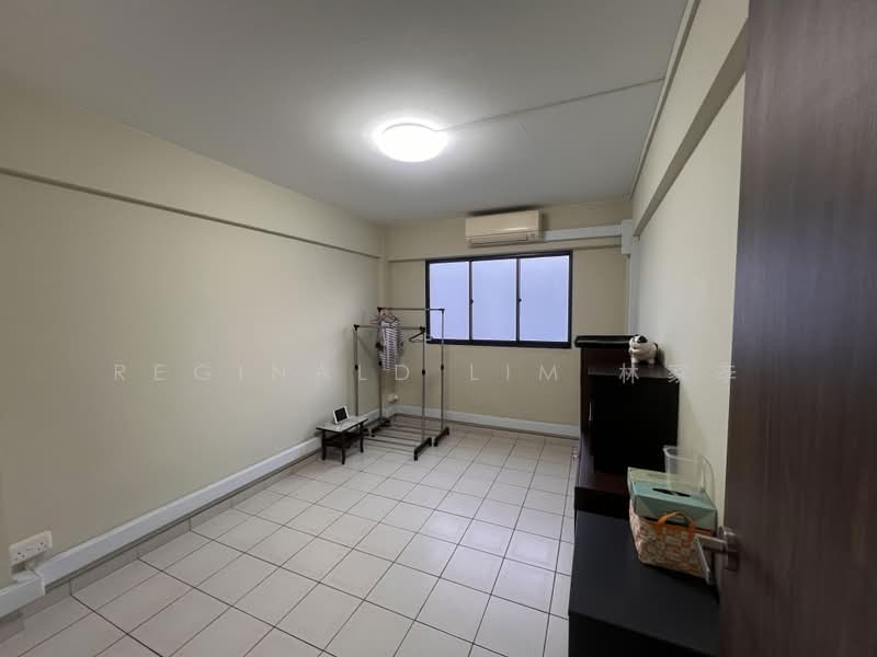 217 Petir Road, 217 Petir Road, 3 Bedrooms, 904 sqft, HDB Flat For Rent, by Reginald Lim 林家斈, 500164353 - Interior - PropertyGuru.com.sg