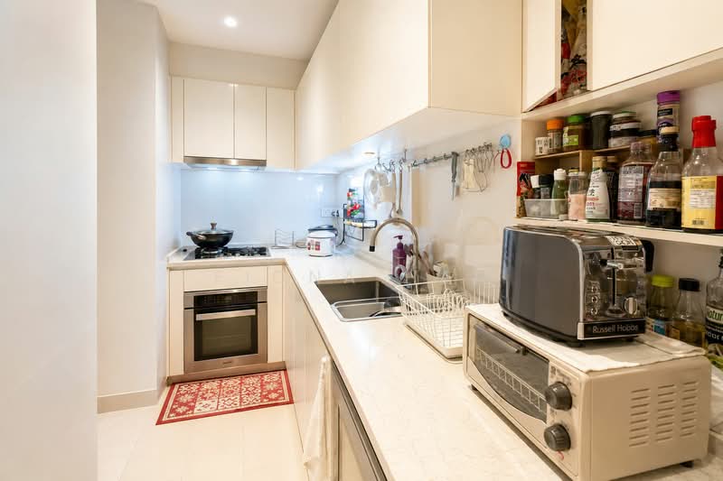 The Crest, 101 Prince Charles Crescent, 4 Bedrooms, 1,873 sqft, Condominium For Rent, by Fiona Han, 500164357 - Kitchen - PropertyGuru.com.sg