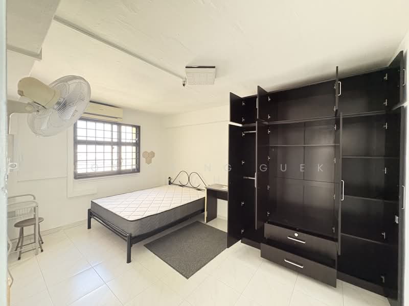 51 Lorong 6 Toa Payoh, 51 Lorong 6 Toa Payoh, 2 Bedrooms, 538 sqft, HDB Flat For Rent, by Joshua Ng Guek Fah, 500164366 - Bedroom - PropertyGuru.com.sg