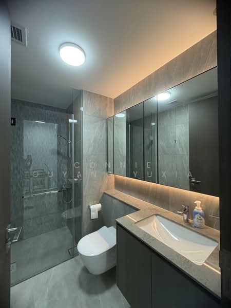 Piccadilly Grand, 3 Northumberland Road, 2 Bedrooms, 646 sqft, Condominium For Sale, by Connie Ouyang Yuxia, 500164369 - Bathroom - PropertyGuru.com.sg