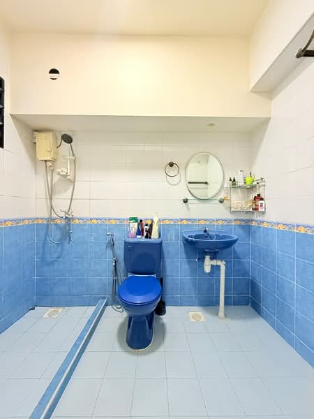 324D Sengkang East Way, 324D Sengkang East Way, 3 Bedrooms, 969 sqft, HDB Flat For Sale, by Jose Loh Zhenhao, 500164379 - Bathroom - PropertyGuru.com.sg