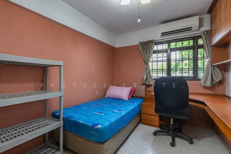 359 Clementi Avenue 2, 359 Clementi Avenue 2, 3 Bedrooms, 990 sqft, HDB Flat For Sale, by KOH YONG JIAN, 500164380 - Bedroom - PropertyGuru.com.sg