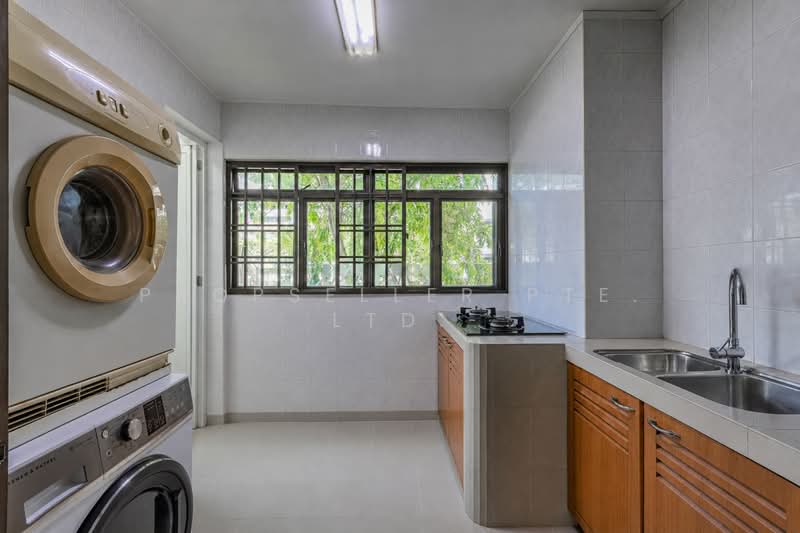 359 Clementi Avenue 2, 359 Clementi Avenue 2, 3 Bedrooms, 990 sqft, HDB Flat For Sale, by KOH YONG JIAN, 500164380 - Kitchen - PropertyGuru.com.sg