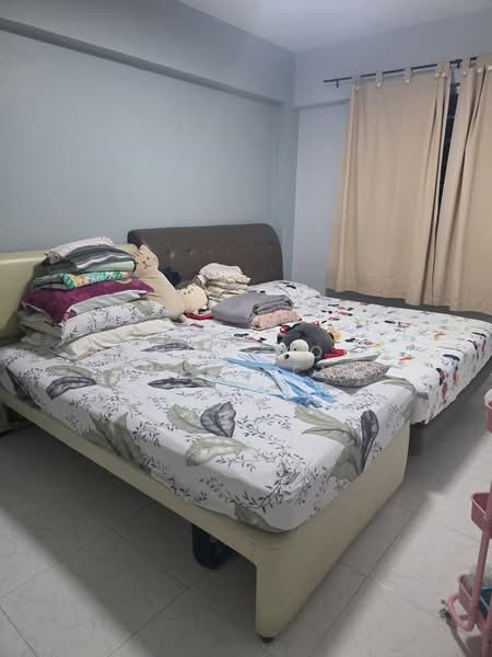 660 Yishun Avenue 4, 660 Yishun Avenue 4, 3 Bedrooms, 904 sqft, HDB Flat For Sale, by Nancy Wong Swee Keng, 500164388 - Bedroom - PropertyGuru.com.sg