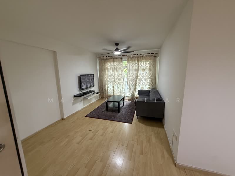 446B Jalan Kayu, 446B Jalan Kayu, 3 Bedrooms, 1,001 sqft, HDB Flat For Sale, by Mazlan Jaffar, 500164393 - Living Room - PropertyGuru.com.sg