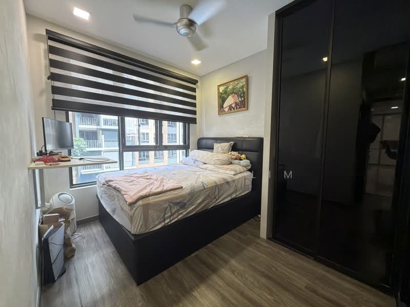 The Brownstone, 160 Canberra Drive, 3 Bedrooms, 990 sqft, Executive Condominium For Sale, by Sherwin Lim, 500164394 - Bedroom - PropertyGuru.com.sg
