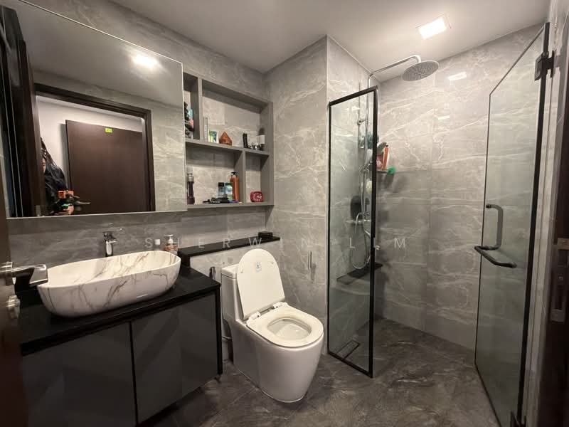 The Brownstone, 160 Canberra Drive, 3 Bedrooms, 990 sqft, Executive Condominium For Sale, by Sherwin Lim, 500164394 - Bathroom - PropertyGuru.com.sg