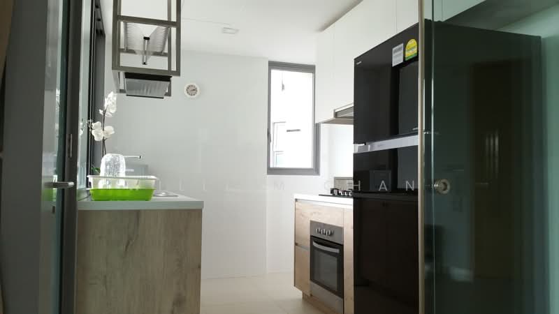 Eight Courtyards, 2 Canberra Drive, 3 Bedrooms, 1,066 sqft, Condominium For Rent, by William Chan, 500164395 - Kitchen - PropertyGuru.com.sg