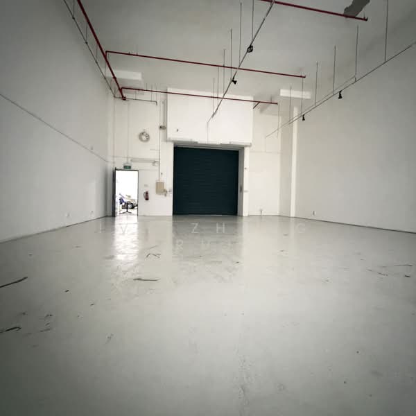 Woodlands Horizon, 31 Woodlands close, 1,722 sqft, Light Industrial (B1) For Rent, by Ivy Zhang Rui, 500164407 - Interior - CommercialGuru.com.sg