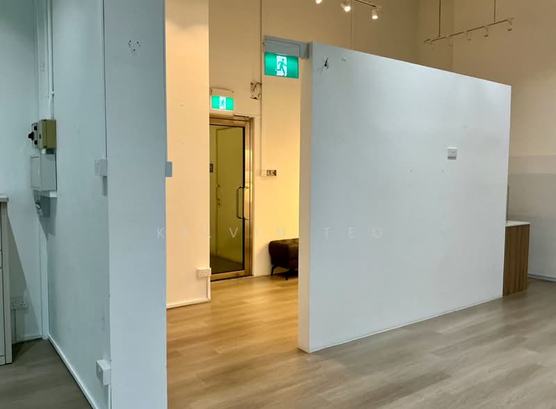 SHENTON WAY MRT - Partially Fitted Office Space For Lease With High Ceiling, Shenton Way / Tanjong Pagar MRT, 1,184 sqft, Office For Rent, by Kelvin Teo, 500164418 - CommercialGuru.com.sg