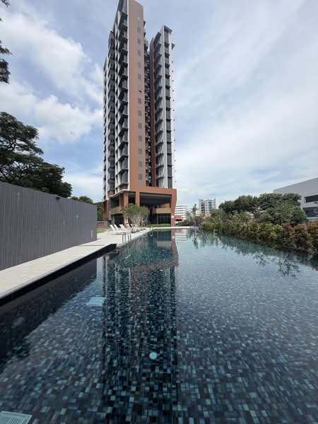 Bartley Vue, 6 Jalan Bunga Rampai, 2 Bedrooms, 657 sqft, Condominium For Sale, by Iris Lee, 500164419 - Exterior - PropertyGuru.com.sg