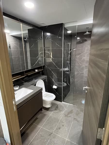 The Florence Residences, 99 Hougang Avenue 2, 1 Bedroom, 527 sqft, Condominium For Sale, by Alex So, 500164429 - Bathroom - PropertyGuru.com.sg