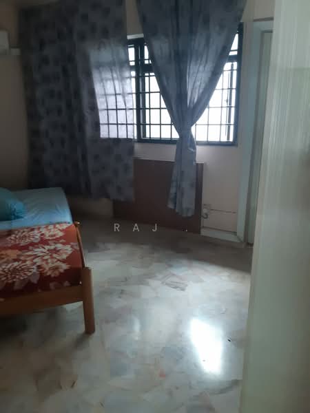 157 Tampines Street 12, 157 Tampines Street 12, 3 Bedrooms, 1,200 sqft, HDB Flat For Rent, by Raj ., 500164430 - Bedroom - PropertyGuru.com.sg