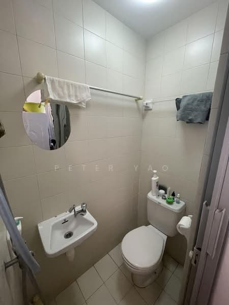 Blue Horizon, 21 West Coast Crescent, 3 Bedrooms, 1,152 sqft, Condominium For Sale, by Peter Yao, 500164435 - Bathroom - PropertyGuru.com.sg