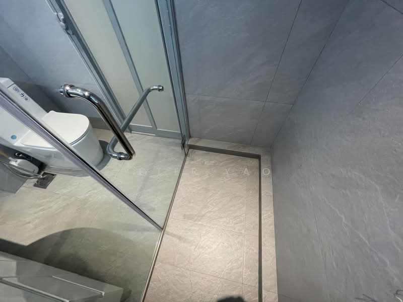 Blue Horizon, 21 West Coast Crescent, 3 Bedrooms, 1,152 sqft, Condominium For Sale, by Peter Yao, 500164435 - Bathroom - PropertyGuru.com.sg