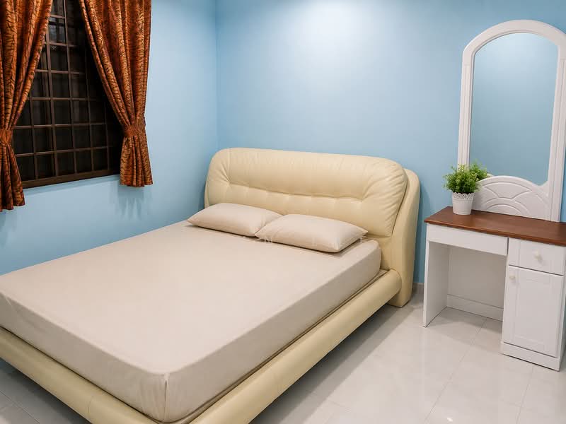 344 Woodlands Street 32, 344 Woodlands Street 32, 3 Bedrooms, 904 sqft, HDB Flat For Sale, by John Lee, 500164441 - Bedroom - PropertyGuru.com.sg