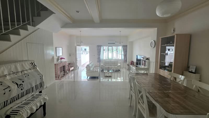 Belgravia Park, , 4 Bedrooms, 2,600 sqft, Terraced House For Sale, by Fion Gan, 500164442 - Dining Room - PropertyGuru.com.sg