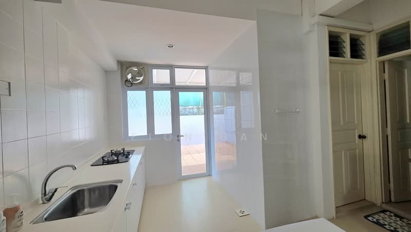 Belgravia Park, , 4 Bedrooms, 2,600 sqft, Terraced House For Sale, by Fion Gan, 500164442 - Wet Kitchen - PropertyGuru.com.sg