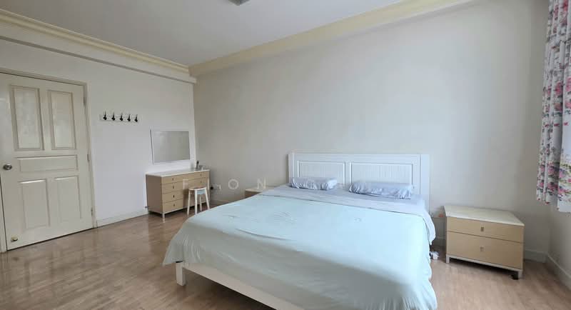 Belgravia Park, , 4 Bedrooms, 2,600 sqft, Terraced House For Sale, by Fion Gan, 500164442 - Master Bedroom - PropertyGuru.com.sg