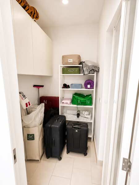 Waterwoods, 21 Punggol Field Walk, 3 Bedrooms, 1,044 sqft, Executive Condominium For Sale, by Lean Guanhua, 500164445 - Storeroom - PropertyGuru.com.sg