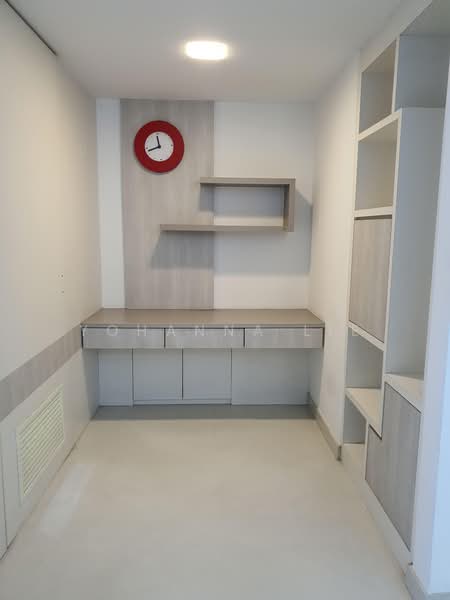 The Cassandra, 132 Pasir Panjang Road, Room Rental, 250 sqft, Apartment For Rent, by Yohanna Lie, 500164450 - Study - PropertyGuru.com.sg