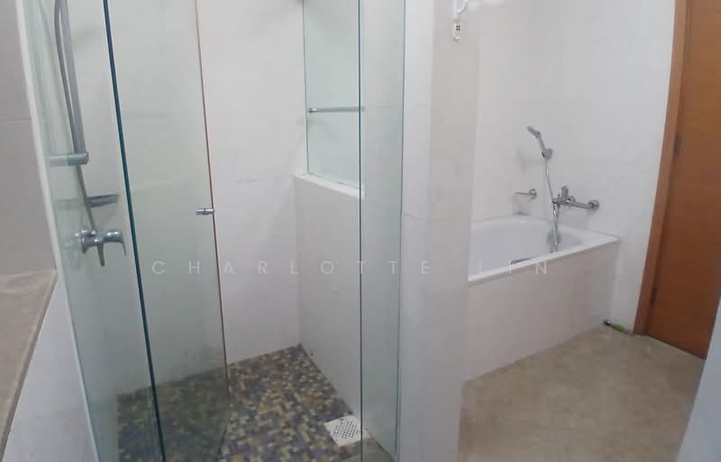 Ventana, 95 Pasir Panjang Hill, Room Rental, 200 sqft, Apartment For Rent, by Charlotte Lin, 500164452 - Bathroom - PropertyGuru.com.sg