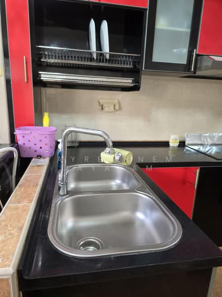 761 Yishun Street 72, 761 Yishun Street 72, 3 Bedrooms, 85 sqft, HDB Flat For Rent, by Jayrethnem Jayaram, 500164465 - Kitchen - PropertyGuru.com.sg