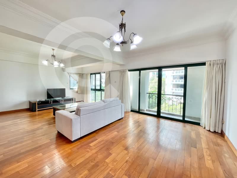 Surrey Court, 12 Surrey Court, 4 Bedrooms, 1,600 sqft, Condominium For Rent, by Christopher Ngo, 500164471 - Living Room - PropertyGuru.com.sg