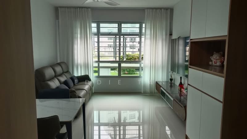 470A Upper Serangoon Crescent, 470A Upper Serangoon Crescent, Room Rental, 180 sqft, HDB Flat For Rent, by Eddie Tan, 500164474 - Living Room - PropertyGuru.com.sg