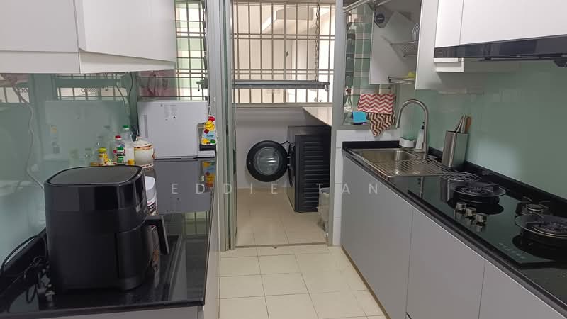 470A Upper Serangoon Crescent, 470A Upper Serangoon Crescent, Room Rental, 180 sqft, HDB Flat For Rent, by Eddie Tan, 500164474 - Kitchen - PropertyGuru.com.sg