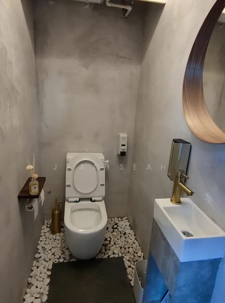 Mayo Street, , 2,000 sqft, Shop / Shophouse For Rent, by Jean Seah, 500164484 - Bathroom - CommercialGuru.com.sg