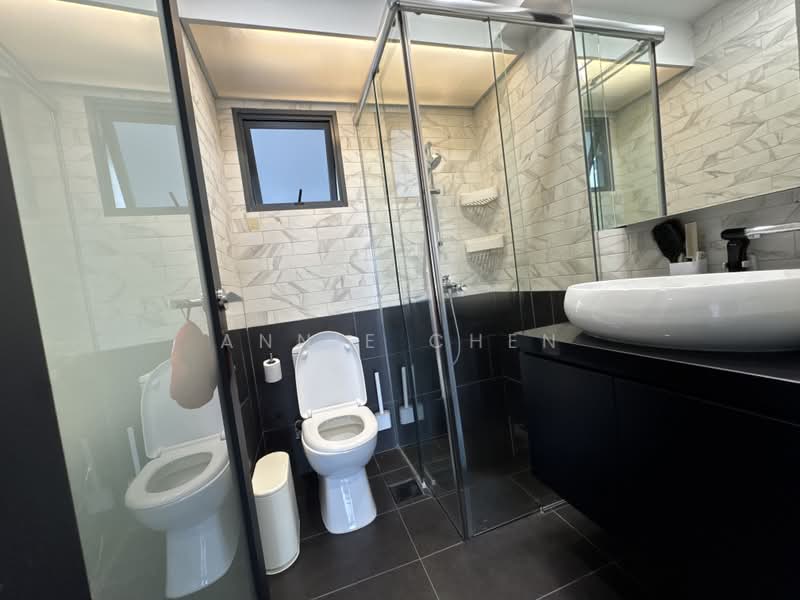 311A Clementi Avenue 4, 311A Clementi Avenue 4, 3 Bedrooms, 861 sqft, HDB Flat For Sale, by Annie Chen, 500164488 - Bathroom - PropertyGuru.com.sg