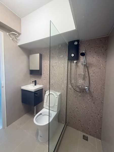 426C Yishun Avenue 11, 426C Yishun Avenue 11, Room Rental, 150 sqft, HDB Flat For Rent, by Heng Han Chuan, 500164493 - Bathroom - PropertyGuru.com.sg
