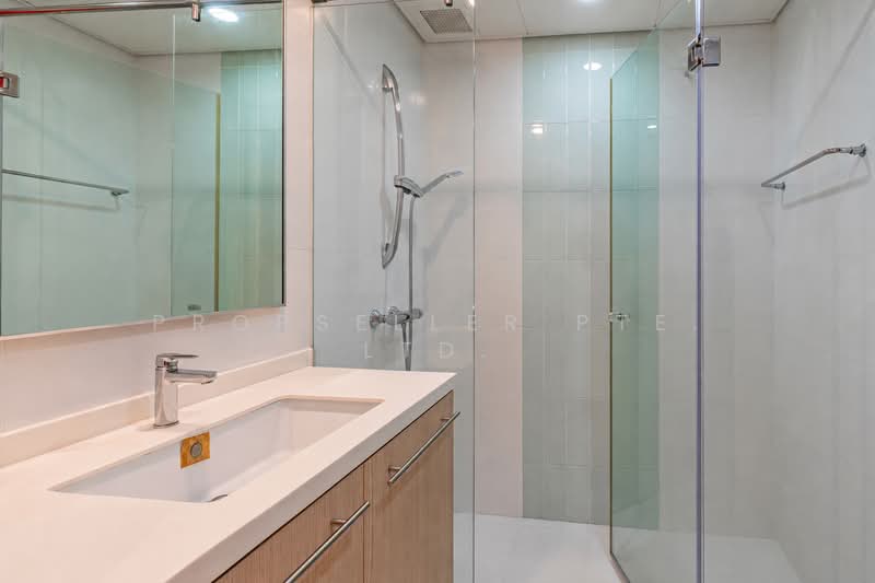 The Sail @ Marina Bay, 6 Marina Boulevard, 2 Bedrooms, 904 sqft, Condominium For Sale, by Kit Toh, 500164498 - Bathroom - PropertyGuru.com.sg