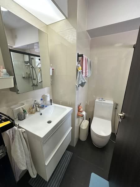 27 Ghim Moh Link, 27 Ghim Moh Link, 3 Bedrooms, 936 sqft, HDB Flat For Sale, by Jonathan Ee, 500164503 - Bathroom - PropertyGuru.com.sg