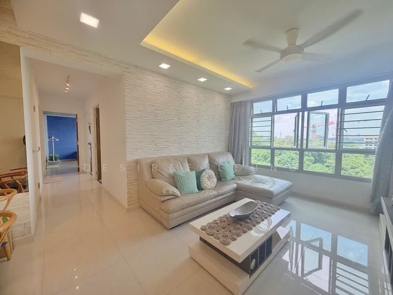 429B Yishun Avenue 11, 429B Yishun Avenue 11, 3 Bedrooms, 990 sqft, HDB Flat For Sale, by Desiree Leung, 500164510 - Living Room - PropertyGuru.com.sg
