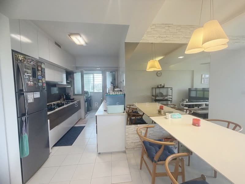 429B Yishun Avenue 11, 429B Yishun Avenue 11, 3 Bedrooms, 990 sqft, HDB Flat For Sale, by Desiree Leung, 500164510 - Kitchen - PropertyGuru.com.sg