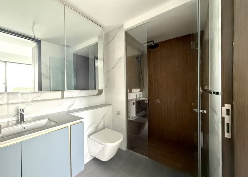 AMO Residence, 23 Ang Mo Kio Rise, 2 Bedrooms, 743 sqft, Condominium For Sale, by Fion Tan, 500164518 - Bathroom - PropertyGuru.com.sg