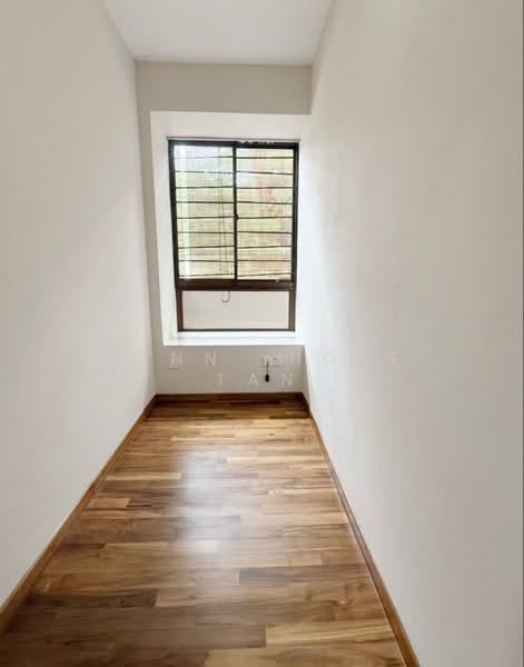 Bluwaters, 195B Jalan Loyang Besar, 2 Bedrooms, 969 sqft, Apartment For Rent, by Lynn Hope Tan, 500164522 - Study room - PropertyGuru.com.sg