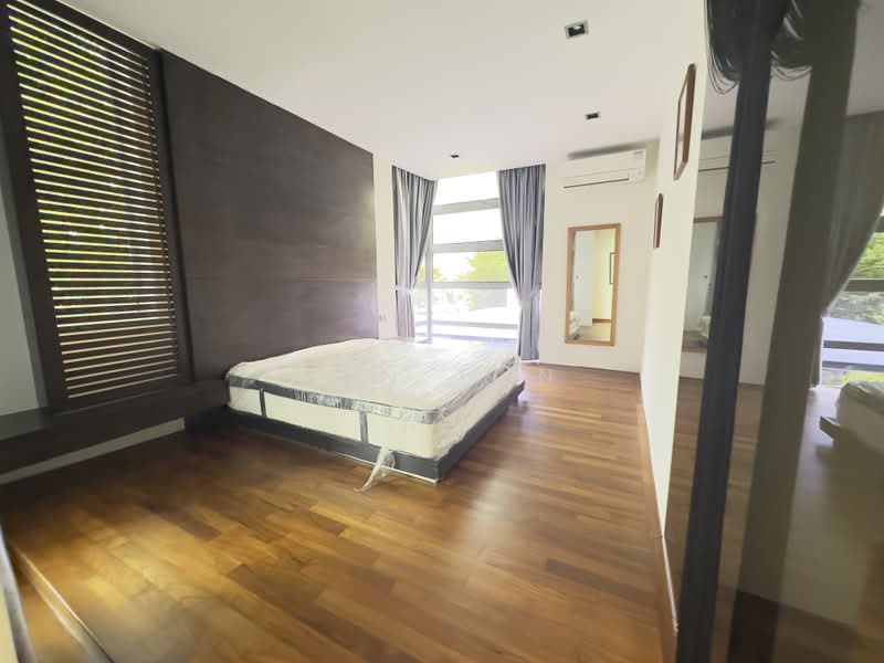 Landed at Bedok Road, , 5 Bedrooms, 4,000 sqft, Corner Terrace For Rent, by Jen Tan, 500164539 - Bedroom - PropertyGuru.com.sg