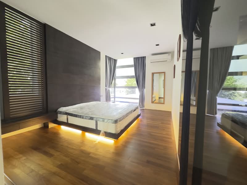 Landed at Bedok Road, , 5 Bedrooms, 4,000 sqft, Corner Terrace For Rent, by Jen Tan, 500164539 - Bedroom - PropertyGuru.com.sg