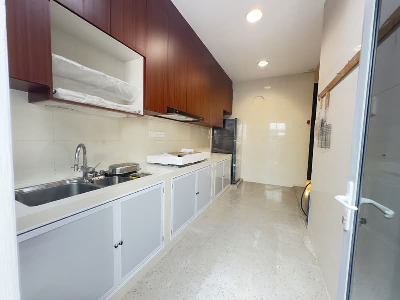 Landed at Bedok Road, , 5 Bedrooms, 4,000 sqft, Corner Terrace For Rent, by Jen Tan, 500164539 - Kitchen - PropertyGuru.com.sg